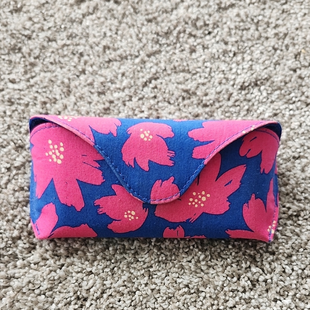 Vera Bradley glasses case